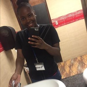 Meet your Posher, Jasmine